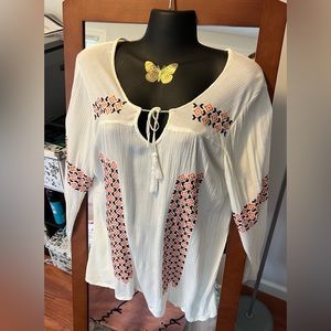 $10/bundle Ukrainian motive white blouse M